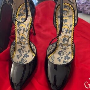 Gucci Black Patent Leather Floral-Insole High Heels New